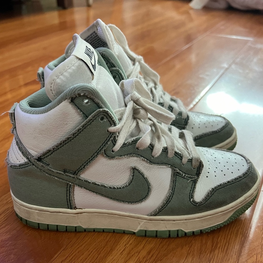 USED 
Wmns Dunk High 1985 'Green Denim' size 6.5